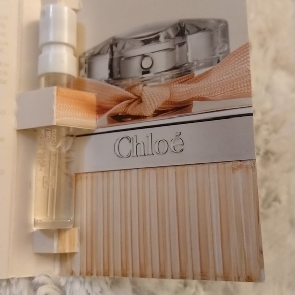 Chloe Sampler Card - Picture 3 of 4